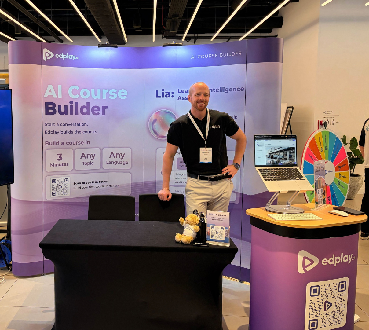 Victor at the Edplay conference booth